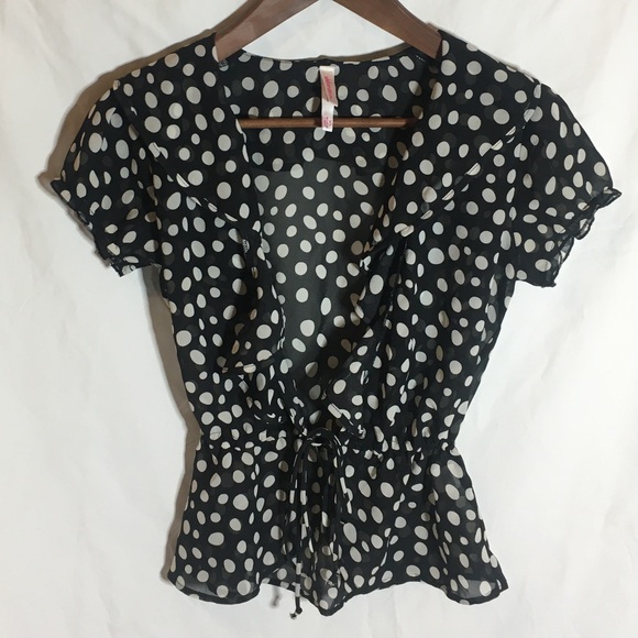 Polkadot Ruffled Blouse - Picture 5 of 7